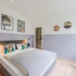 Kuenstlicheres Apartment Am Mauerpark *