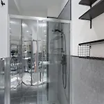 Appartamento Kuenstlicheres Apartment Am Mauerpark Berlino