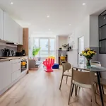 Kuenstlicheres Apartment Am Mauerpark Апартаменты