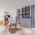 Kuenstlicheres Apartment Am Mauerpark