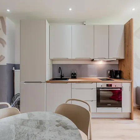 Artsy In - Self Check In *