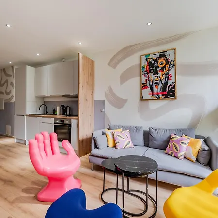 Kuenstlicheres Apartment Am Mauerpark * برلين