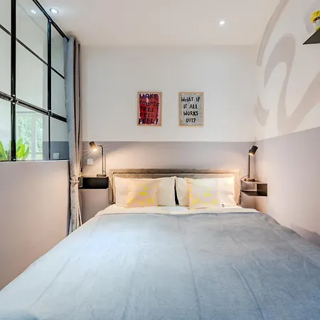 Artsy In - Self Check In * Berlín